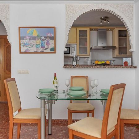 Beachfront, Two Bed- & Bathrooms, Private Parking Fuengirola Exteriér fotografie