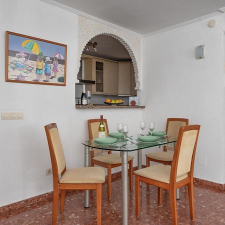 Beachfront, Two Bed- & Bathrooms, Private Parking Fuengirola Exteriér fotografie