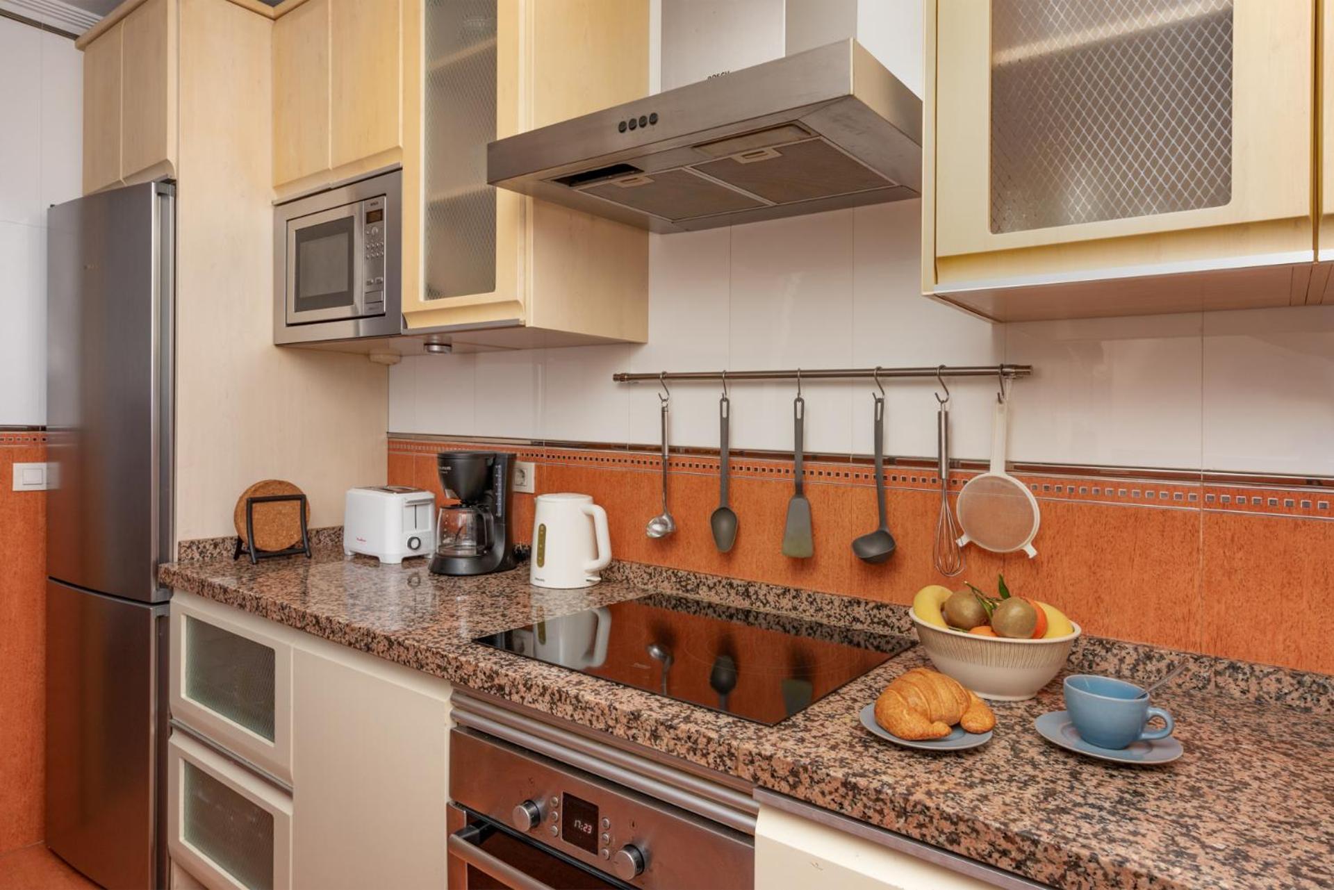 Beachfront, Two Bed- & Bathrooms, Private Parking Fuengirola Exteriér fotografie