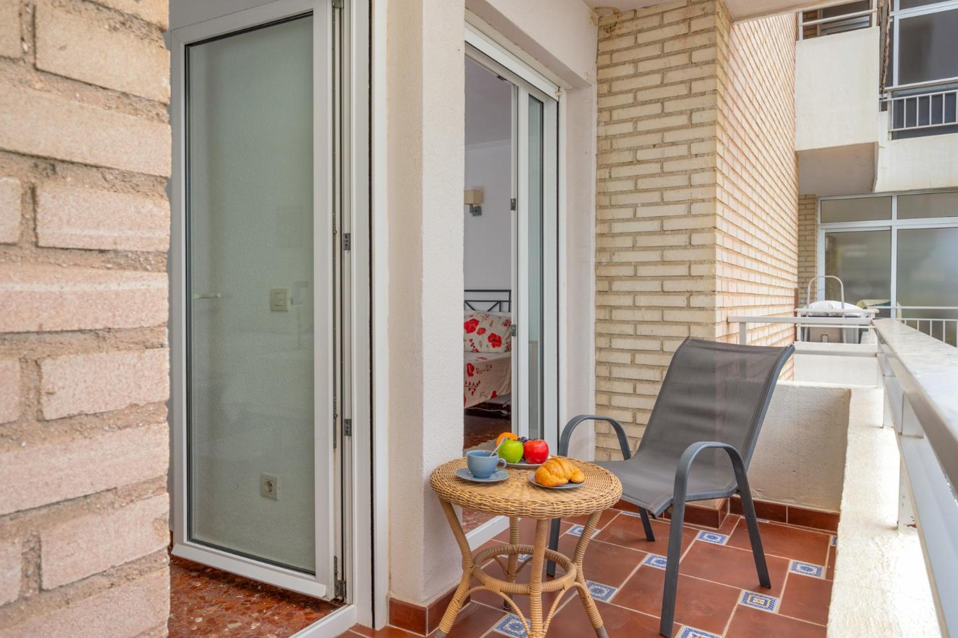 Beachfront, Two Bed- & Bathrooms, Private Parking Fuengirola Exteriér fotografie