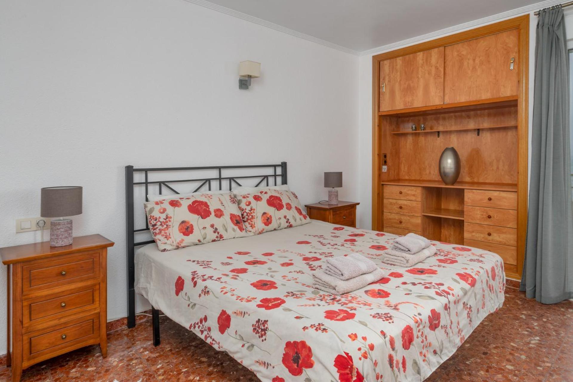 Beachfront, Two Bed- & Bathrooms, Private Parking Fuengirola Exteriér fotografie