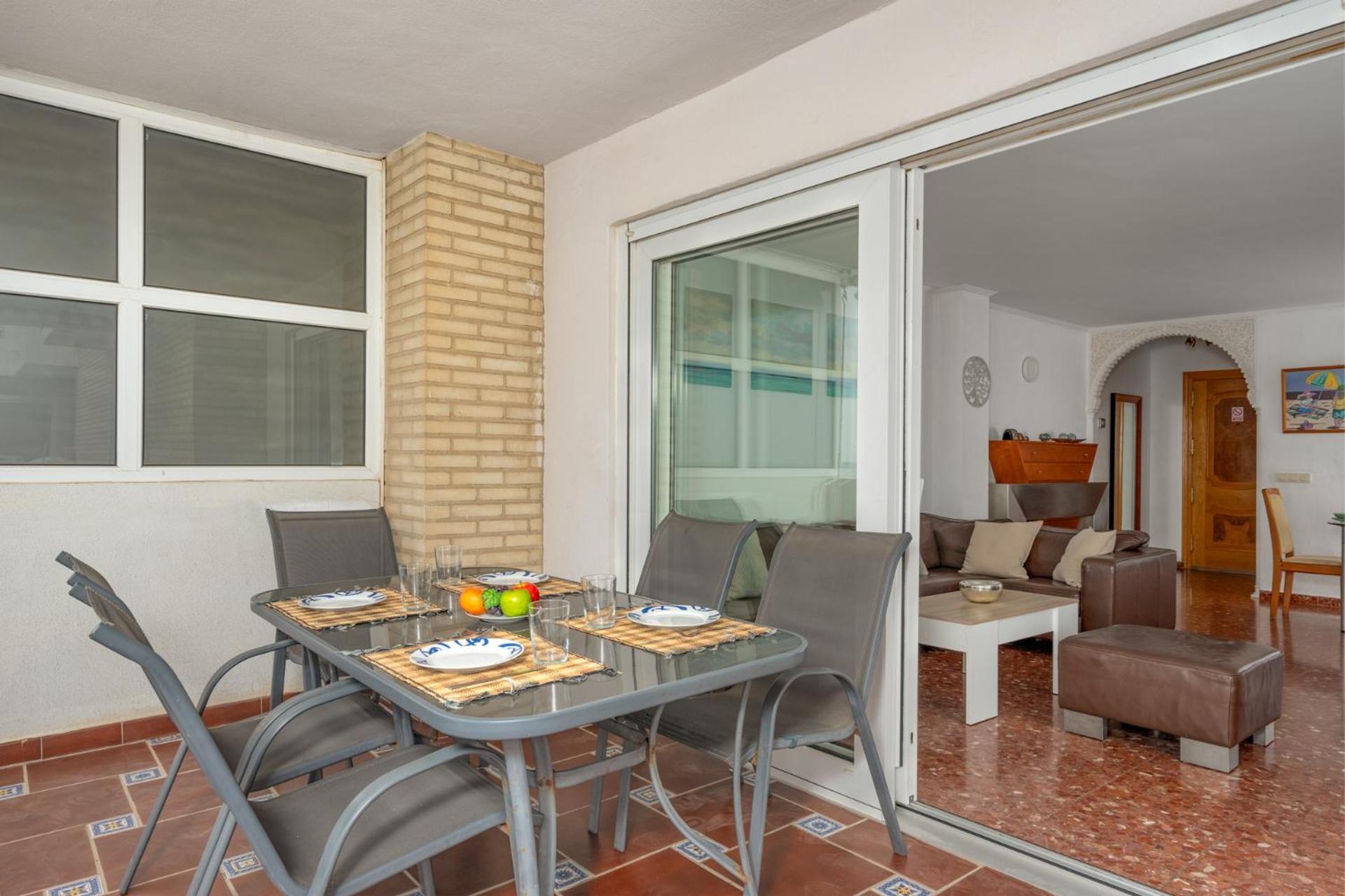 Beachfront, Two Bed- & Bathrooms, Private Parking Fuengirola Exteriér fotografie